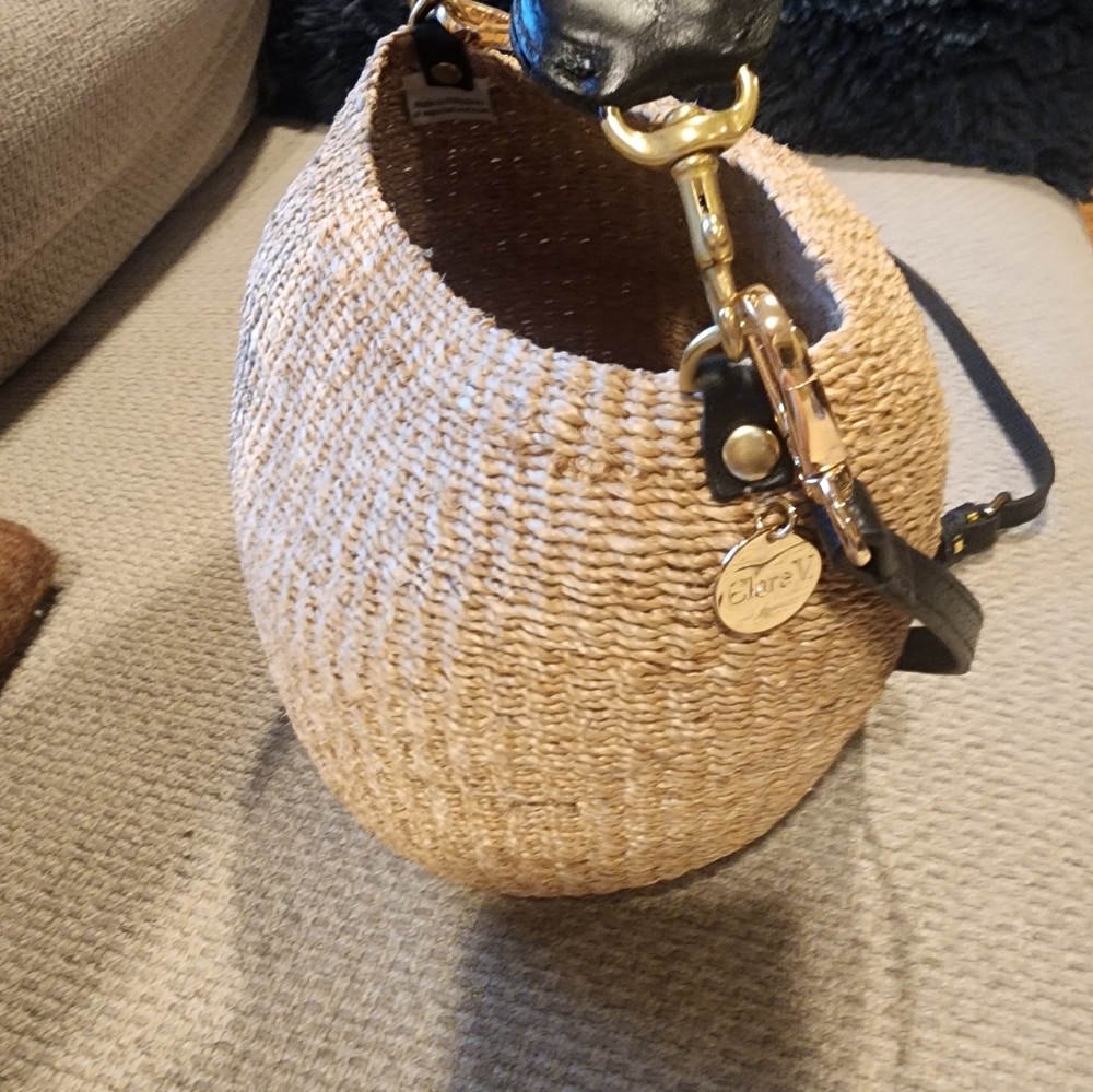 Clare V Natural Woven Raffia Crossbody with Black Leather Handle & Gold Hardware - Picture 6 of 12